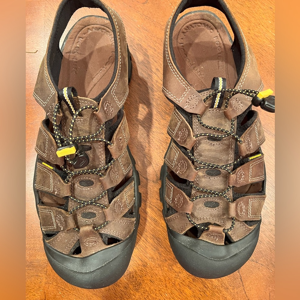 Men’s Keen Hiking Sandals Size 15